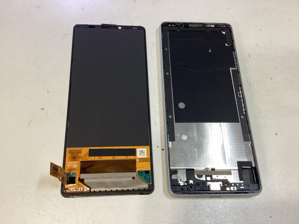 Xperia 10 Ⅲ 液晶パネル交換